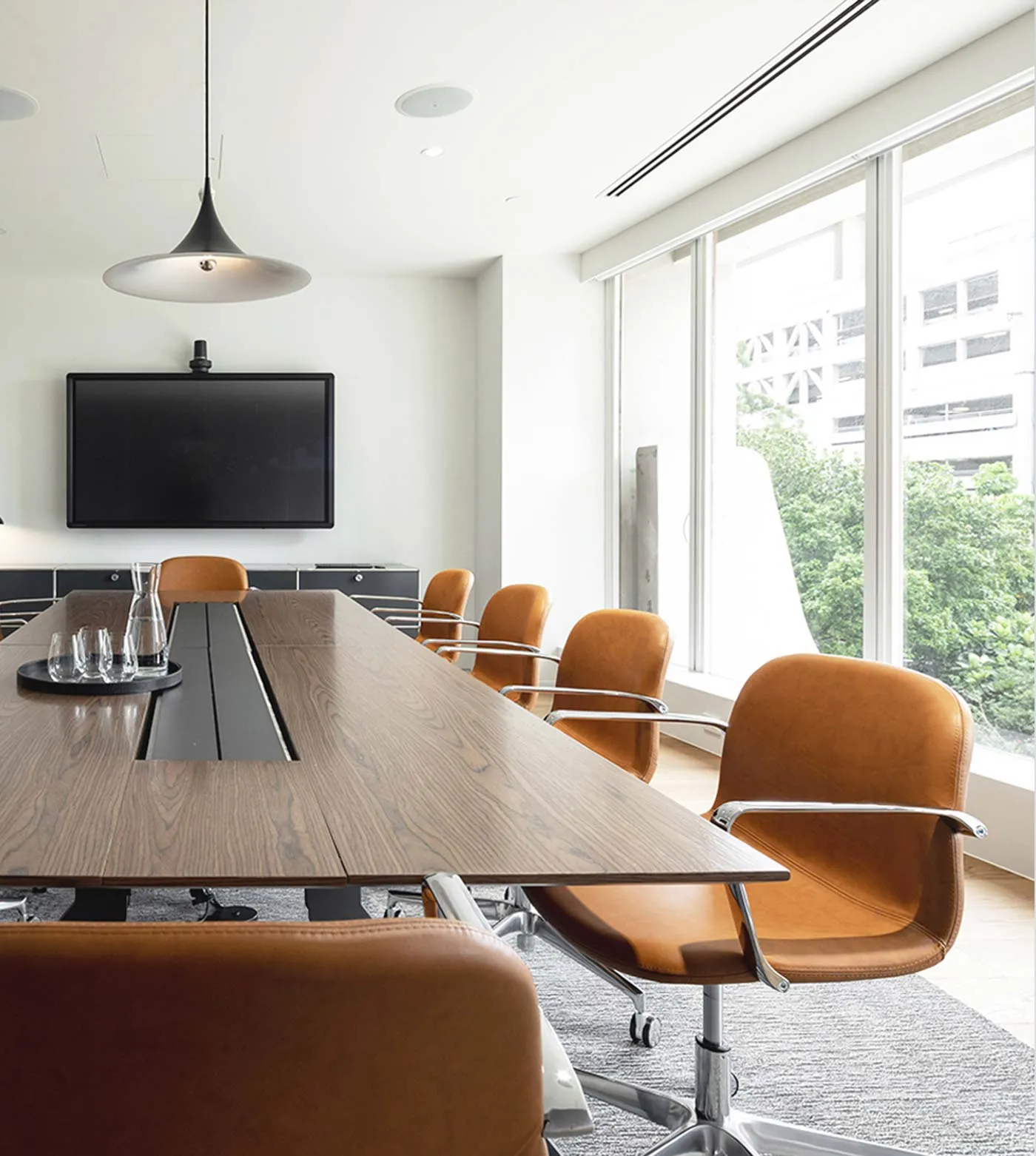 Bacco office chair in leather and steel